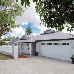 New Home~close to Airport & Swan Valley inc B/fast 1st Morning~