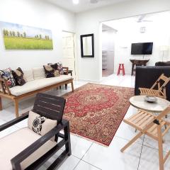 The Penggawa Homestay - 3 comfortable bedrooms