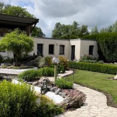 Appartement calme au coeur du jardin