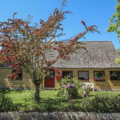 Stunning Home In Sams With Kitchen