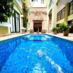 AmazINN Places Casco Viejo Pink Desing and Pool IX