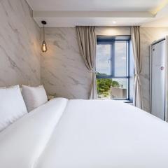 H moment Hotel songjeong