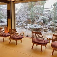 宜居鹤屋日式旅馆