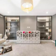 Best Location In London / 3 Bed Chelsea Home