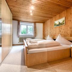 Familienferienwohnung Buerserberg Dorf by A-Appartments