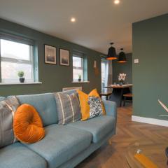 Stayright Stylish Cardiff Bay 2 Bed Apartment- Private Parking & 10 mins to Bay & City