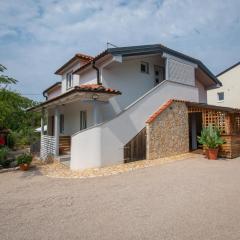 Apartments Milena