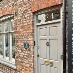 Stay at No 4 York Centre