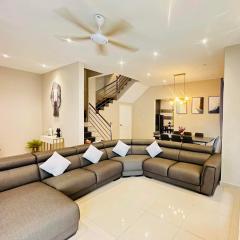 《Untitled HomeStay》Sitiawan