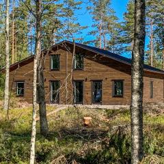 Beautiful Home In Sffle With Kitchen