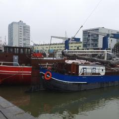 Boat-Apartment Rotterdam Fokkelina