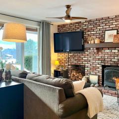 Glen Condo with Mountain Views Walk to Story Land