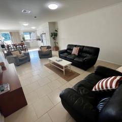 Downtown Narrabri Apartment