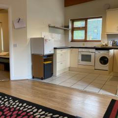 CV225AA Ground-Floor Flat Near Rugby School Self Check-in