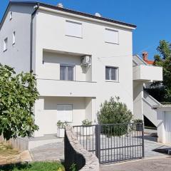 Apartment Karmen