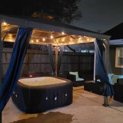 Hot Tub*Private Guest House*NASA