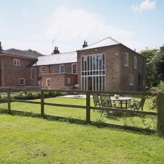 Curlew Barn