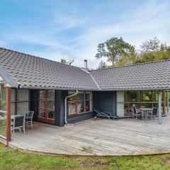 Nice Home In Ebeltoft With Kitchen