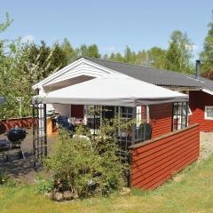 3 Bedroom Cozy Home In Fårvang