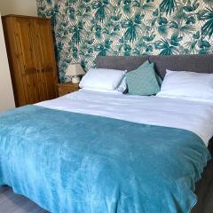 Milburn Cottage 2- Luxury Accommodation