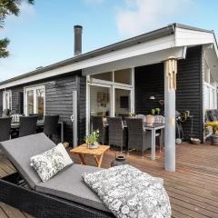 Beautiful Home In Augustenborg