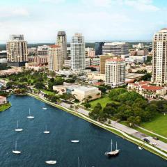 Walk Everywhere Heart of Downtown St Pete