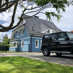 OstseeLagune Zingst, exklusive DHH, strandnah, Sauna, Kamin, 3 SZ, 2 Bäder, Glasfaser, HAUSTIERFREI, Garten mit Südterrasse, E-Ladesäule, 2 Stellplätze, Strandkorb, Fahrradschuppen, Waschmaschine, Trockner, Nichtraucher