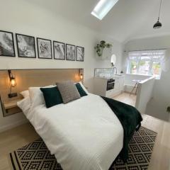 Modern Annex on the outskirts of Bath and Bristo