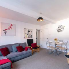 Stylish & Central 2 bedroom apartment - Fast WiFi