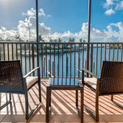 Entire Home - Relaxing Ocean View Condo
