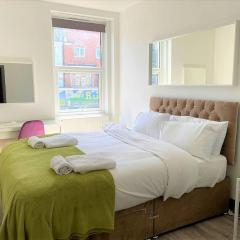 The Four Bays Apartment - Cliftonville Central - By Goldex Coastal Breaks