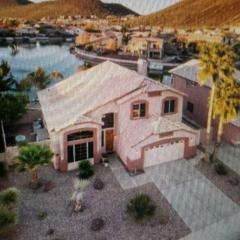 Glendale Arizona Lakeside Property