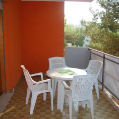 Cozy flat perfect for families next to the beach