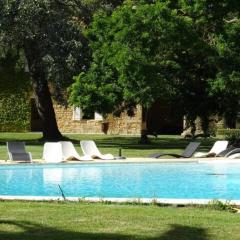 Les Jasmins 8 pers Piscine commune calme et confort