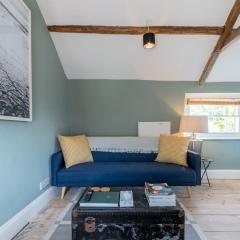 Talliers Cottage - Characterful & Central