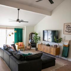 Fun 4 BR Rexburg Retreat and Game Room, Sleeps 12