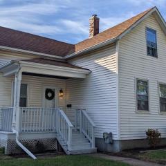 Freshly Renovated 3BR House near Genesis West SAU