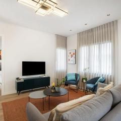 Beauty 2BR in Florentine by HolyGuest