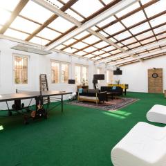 230 m2 Loft mit eigenem Wintergarten mit Tischtennis & Dart, kostenloser Parkplatz