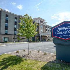 Hampton Inn & Suites Lenoir, NC