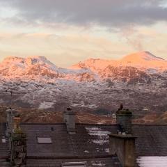 Cosy cottage in picturesque Snowdonia with stunning views of the Moelwyn mountains