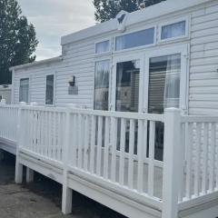 3 bedroom luxury caravan haven, marton mere