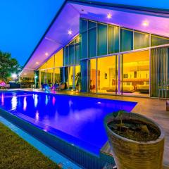 Large Private Pool Villa with 7 Bedrooms 7B