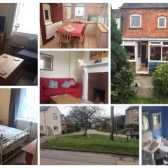 4 Bedroom House For Corporate Stays in Kettering