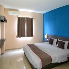 Super OYO Townhouse OAK Hotel Fiducia Pondok Gede