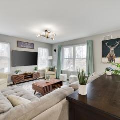 Modern 5BR, Kid-Friendly Home In Poconos with Pool Table