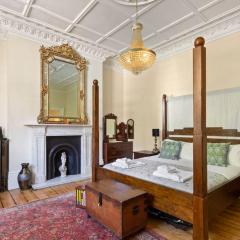 Luxurious Victorian, a few minutes from the beach