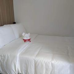 Cozy22 1BR at Shore2 Tower2