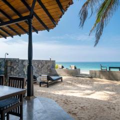 Blue Parrot Beach Villa