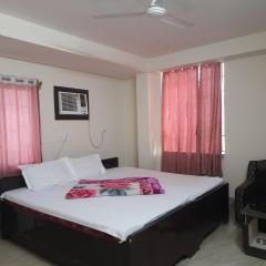 Hotel Geetanjali Palace